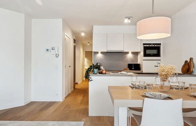 Centrally Located 2 Bedroom Apartment With Parking - Foto 1