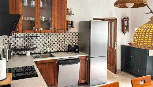 2 Bedroom Awesome Home In Buzet - Foto 5