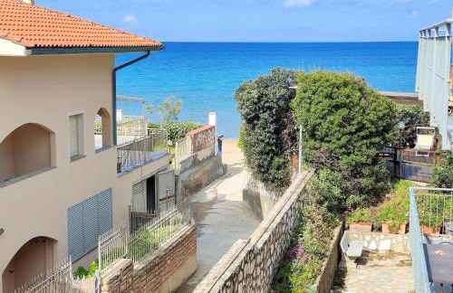 Sea view and ground floor Apartments le Dune - Foto 104