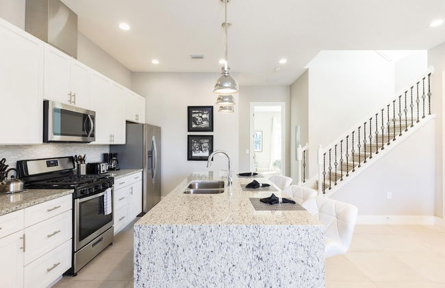 5 BR 6 BA Villa 5min Disneyworld 2169ft BBQ - Foto 4