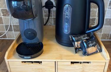 Cozy & Self Contained Garden Bungalow - Foto 6