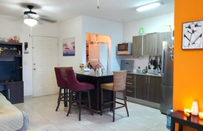 Room in Guest Room - Room in Comfortable Apartment Located on the Beach Very Close to the City - Foto 13