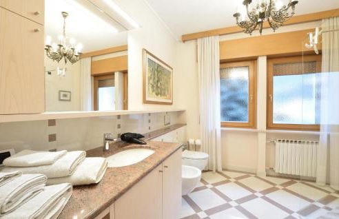 Nice Apartment In Sovramonte With Wifi - Foto 25