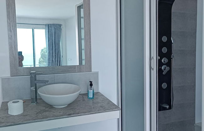 Exceptional Luxury Villa A Masterpiece of Elegance and Comfort - Foto 8