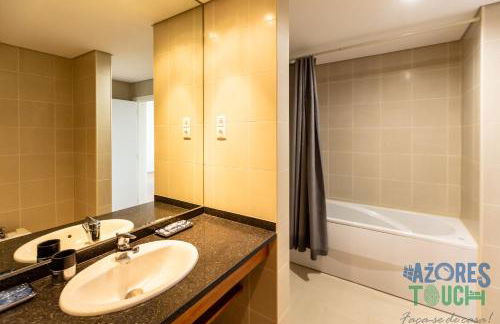 Quinta do Mar - Watch The Sun Rise Over The Ocean - Photo 48