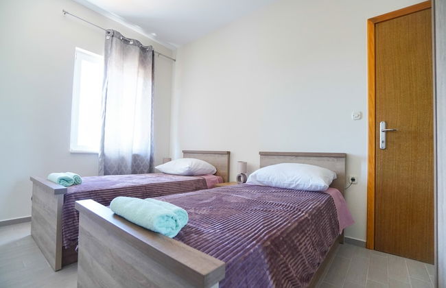 Holiday Home in Prkos With Private Pool - Foto 10