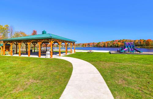 Waterfront Arrowhead Lake Retreat with Resort Perks! - Foto 30