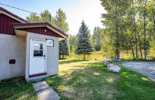 Downie Cottage by Revelstoke Vacations - Photo 28