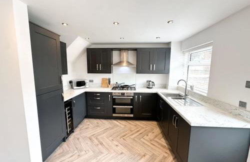 Marham House by Blue Skies Stays - Photo 9