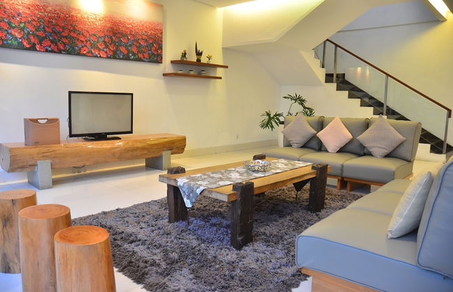 Ohara City View 5BR Villa Heated Pool and Billiard - Photo 11