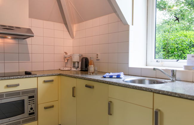 2 bedroom House in Dalfsen with swimming pool and garden - Photo 17