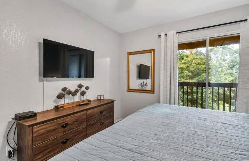 Cozy Lakeside Getaway - Outdoor Theater - Free Early Check-In- 4min to Silver Dollar City - Foto 15