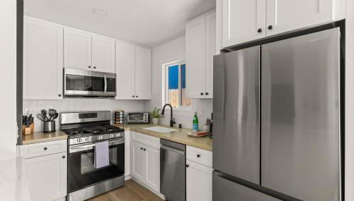 Modern and Cozy in PB with Patio and Firepit - Foto 4