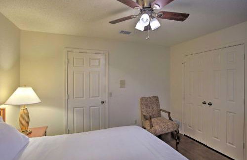 Unwind Fireside and Play Pool! Idyllic McKinney Home - Foto 19