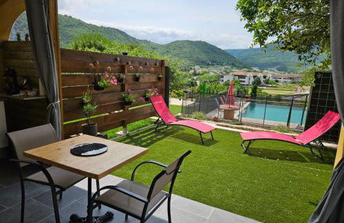 Le Coin Charmant - vue montagnes et jacuzzi privé - Foto 12