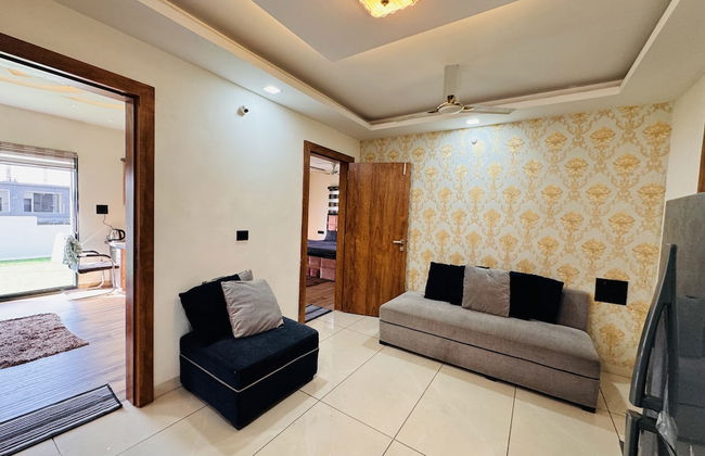 HomeEscape Luxe 2BHK Penthouse Near LIG - Foto 14