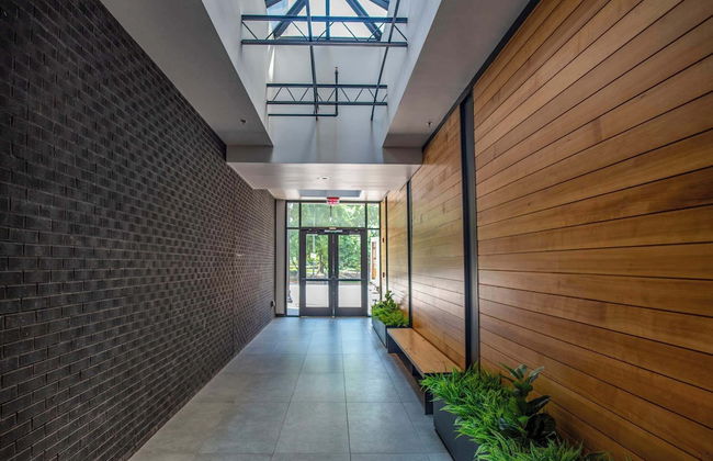 Home is Where the Arch is Across From Uga! - Foto 14