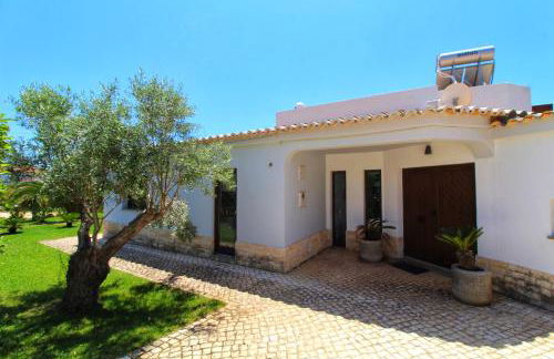 Beautiful Algarve Pool Villa Bali 15min to beach - Foto 73