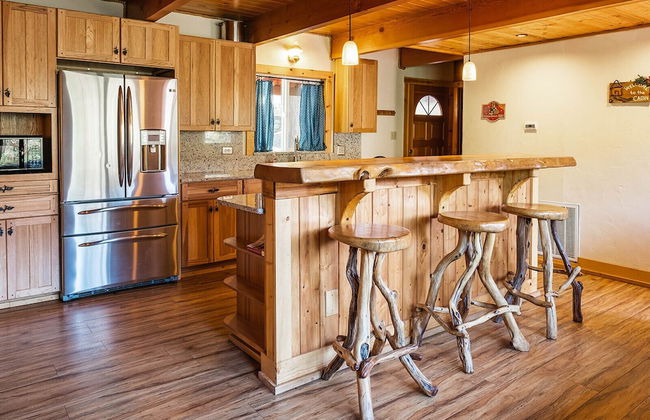 Red House - Minutes to Shaver Lake! - Foto 9