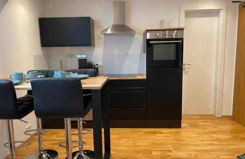 1,5-Zimmer, Top ausgestattet, 4 Pers, Souterrain, Self Check-in, Parkplatz, Netflix & Amazon Prime - Foto 7