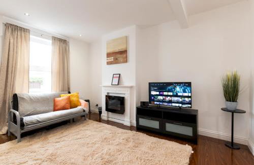 Pass the Keys 2BR House Garden Sleeps 6 Elizabeth Line - Foto 9