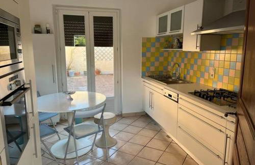 MCC House, cozy accommodation with terrace and BBQ - Foto 11