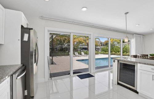 Waterfront Oasis with Private Pool - Foto 19
