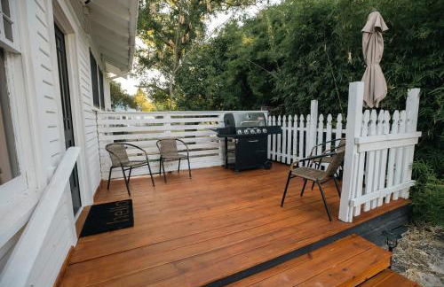 Gulf Coast Craftsman - Cozy, Charming & Central! - Foto 34