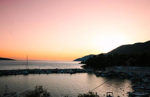 Villarose Suite HotTub SunsetView - Foto 14