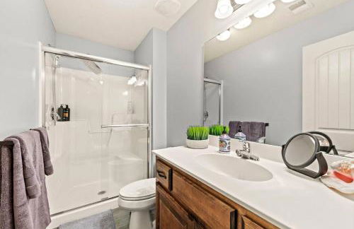 Home Away from Home 2 Close to KCI Airport, Weston - Foto 9