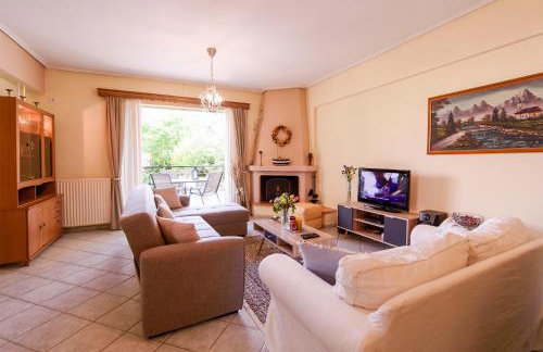 Mother's House - Photo 1