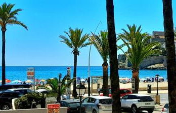 Primera línea, vistas al Castillo, Avda Papa Luna 10 - Photo 3