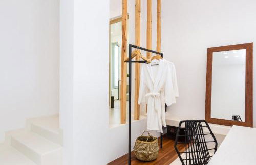 La Casa di Mare, Luxury Beach Front Villa with Private Pool, Whirlpools & Sauna, By ThinkVilla - Foto 33