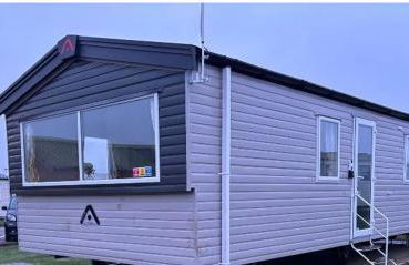 M&B Holiday Home 2025 Cozy Beach side Caravan 4 Beds, 3 Sofa Bed, 7 Sleep, Wifi, Tea and Coffee, Free Parking - Foto 15