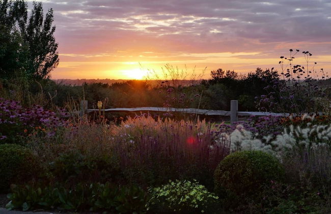 Super Spacious Barn Conversion With Free Wifi, Netflix Fireplace - Photo 56