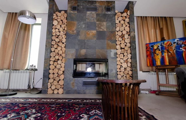 4 Bed Villa Estate Sleeps 7 - Pool, Garden, Sauna - Photo 29