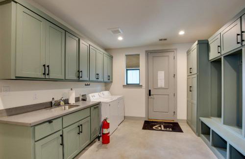 Game Room, Fireplaces, On-Site Lake! Kaufman Home - Foto 25