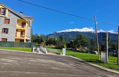 Apartamento a estrenar en Villanúa - Photo 2