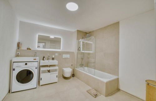 Suite Kelnhof Patio - Riverside Apartment plus AC - Foto 8