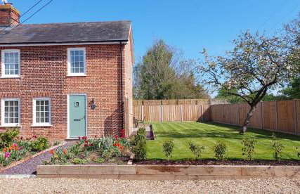 Fully Refurbished 3 bed Victorian Cottage in Tolleshunt D'Arcy - Foto 1