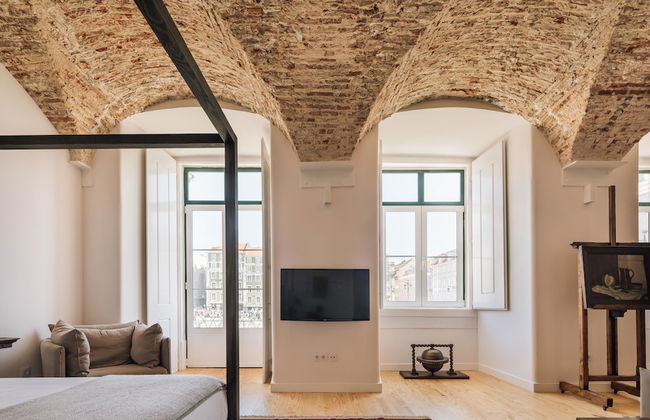 The Visionaire Apartments - Photo 85