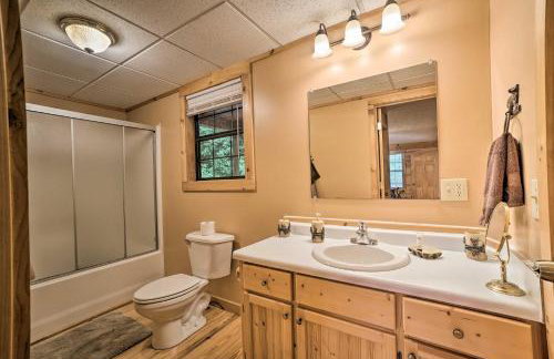 Rustic Young Harris Cabin with Fire Pit and Views - Foto 18