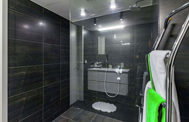 Modern Holiday Home Near Bruges and the North Sea - Photo 19