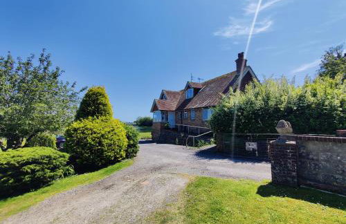 Historic river side cottage - top apartment - Foto 1