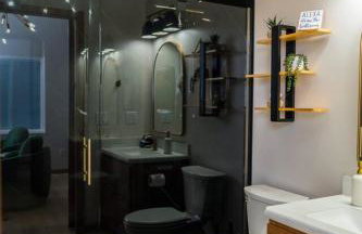 Studio Luxe - 1BR-1BA - Private Patio & Grill - Foto 24