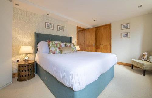 Askrigg Chapel - Photo 32