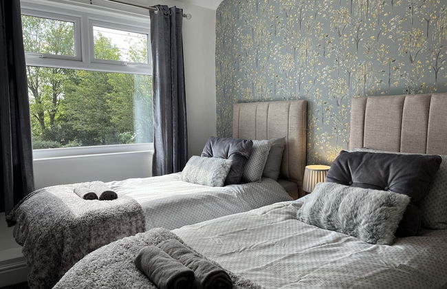 Modernised Central Wigan Townhouse Sleeps up to 6 - Foto 17