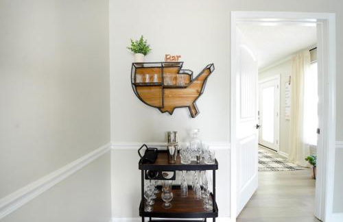 Private 1 Acre Retreat, Spa, Firepit, Gym, Chickens, King Suite, Pets - Foto 8