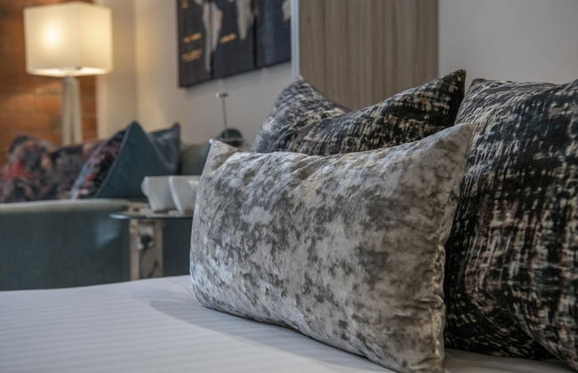 Chocolets - The Kitkat Suite - Photo 49