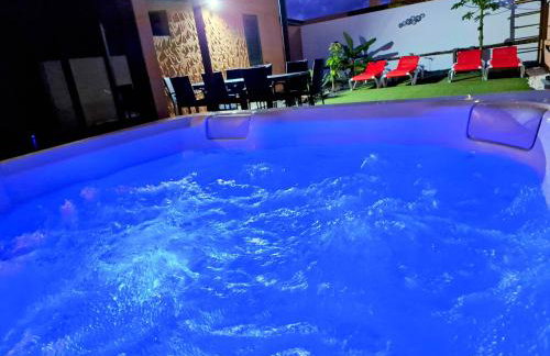 Sunrise Surf House, Big Garden, Hot Tub, Parking, super-fast free Wi-Fi - Foto 10